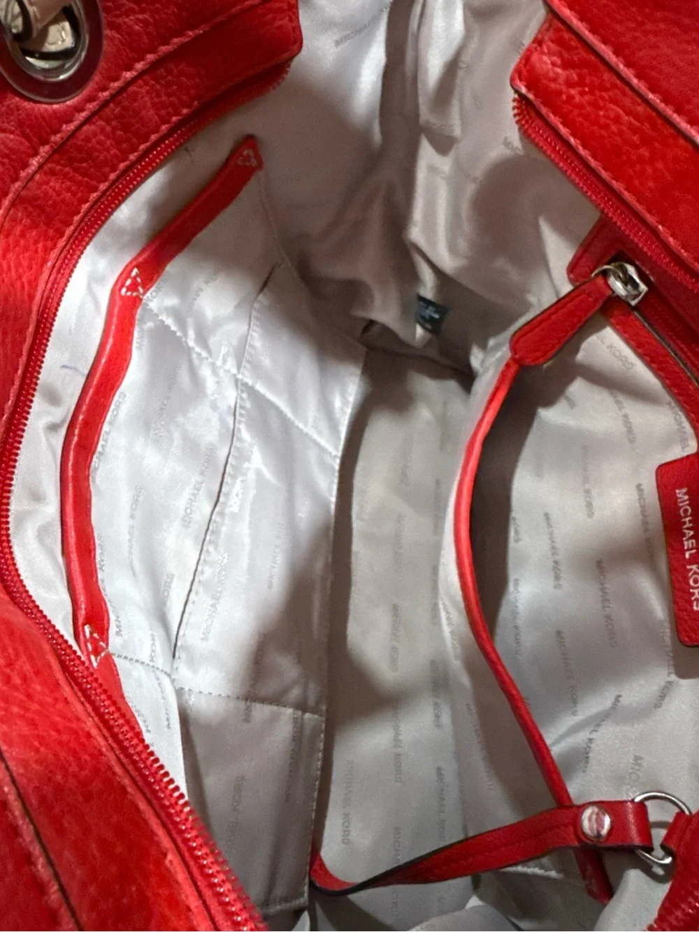 Michael Kors Bedford Medium Top Zip Pocket Tote Bag in Red Pebbled Leather